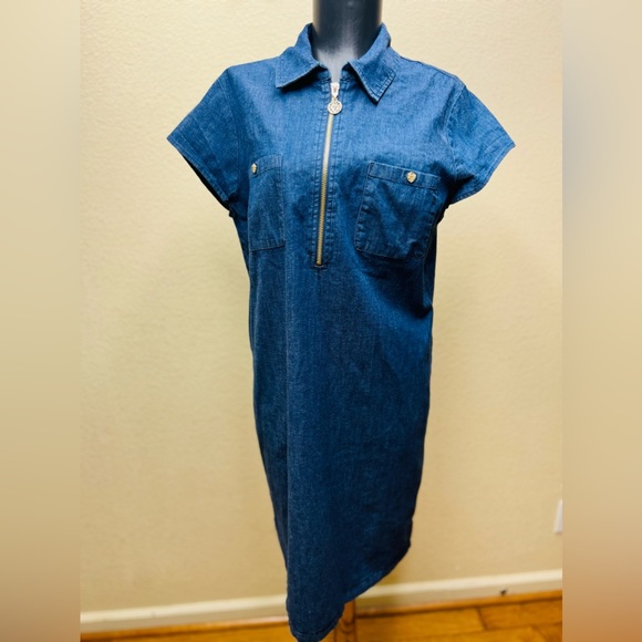 Anne Klein - Picture 2 of 6